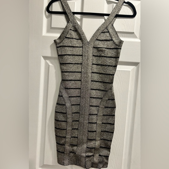 Guess Silver bandage bodycon dress size XS - Picture 3 of 6